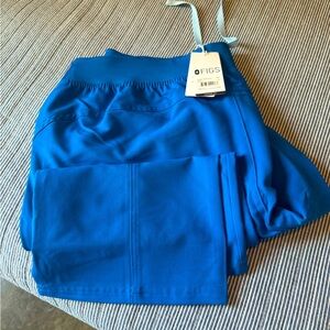NWT Figs Kade Cargo Scrub Pants 3XL Tall - Royal Blue